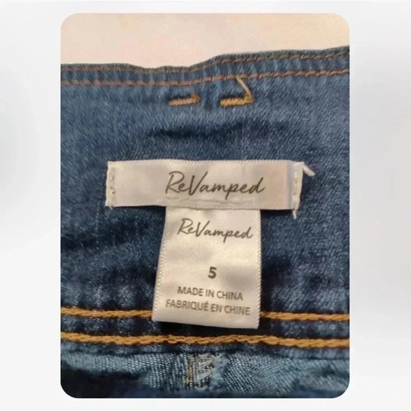 Revamped Capri  High Rise Denim Jeans Size 5 - Picture 6 of 6